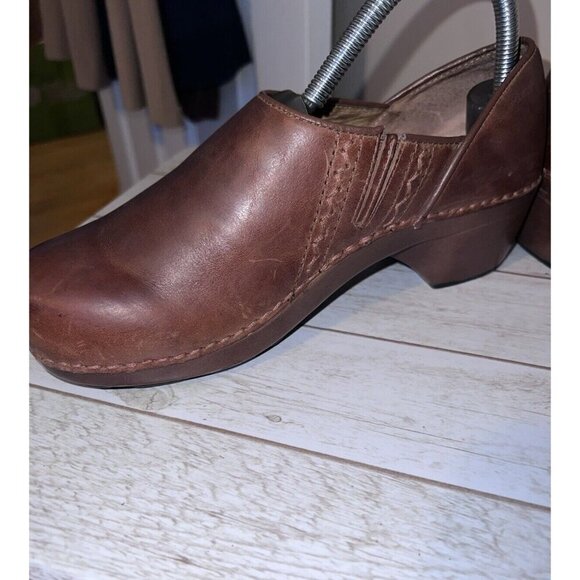 DANSKO Womens Clogs Shoes Brown Leather Slip On Low Heels SZ 39 - Picture 8 of 16